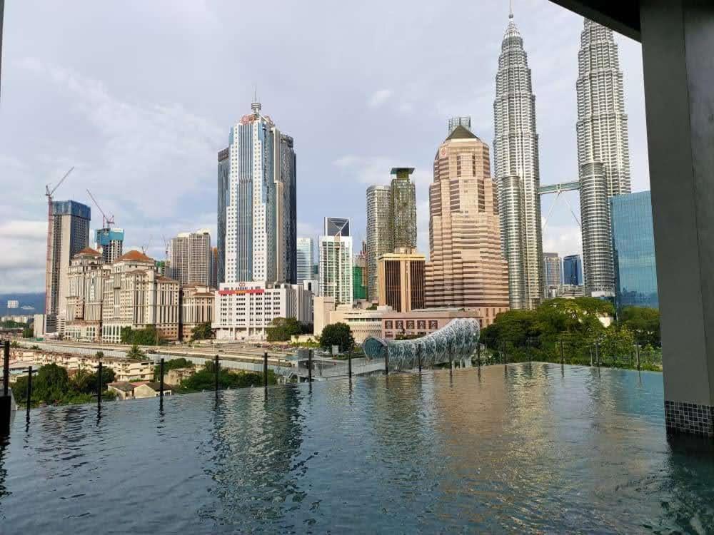 Klcc Legasi Direct View With A Superking Bed At A 3-Bedroom Premium Unit Kuala Lumpur Eksteriør bilde